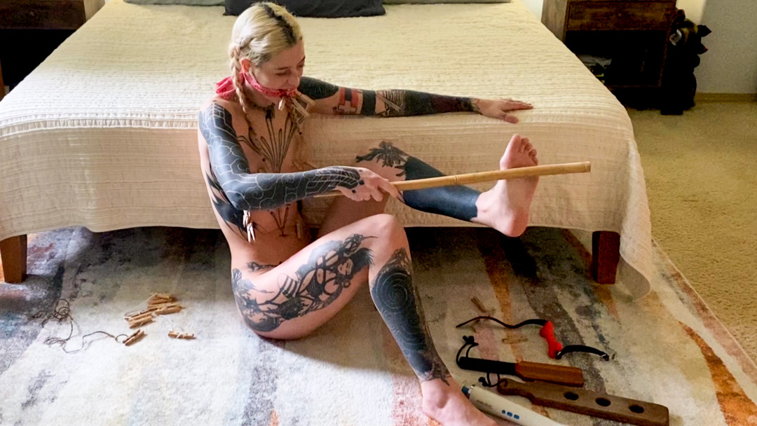 Photo number 12 from Cam Damage: Creature Comforts shot for Kinky Bites on Kink.com. Featuring Cam Damage and The Pope in hardcore BDSM & Fetish porn.