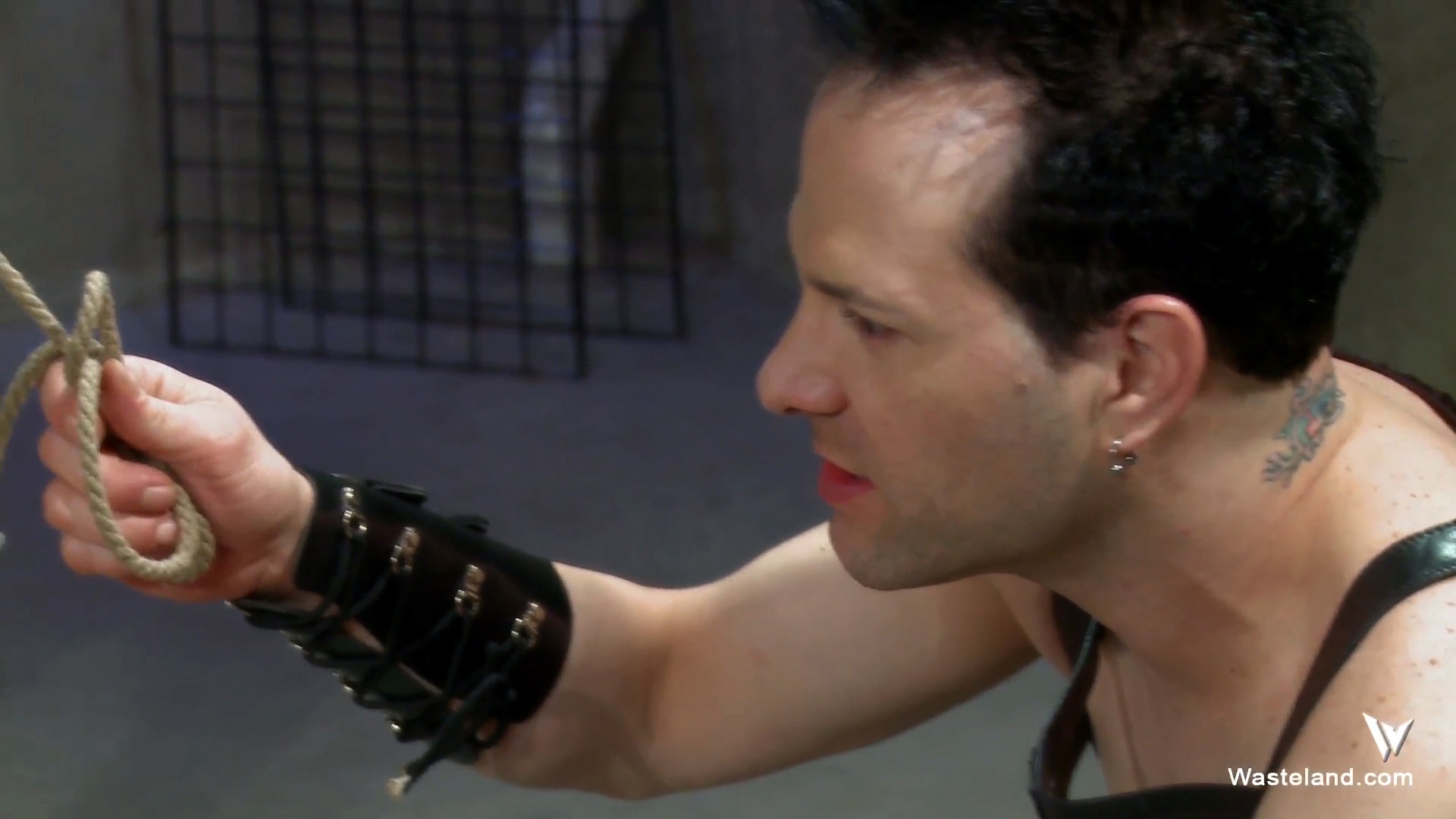 Photo number 7 from Two Doms and a Sub: Master EricX, Jada Sinn, Ava Mir-Ausziehen shot for Wasteland on Kink.com. Featuring Jada Sinn, Ava Mir-Ausziehen and Eric X in hardcore BDSM & Fetish porn.