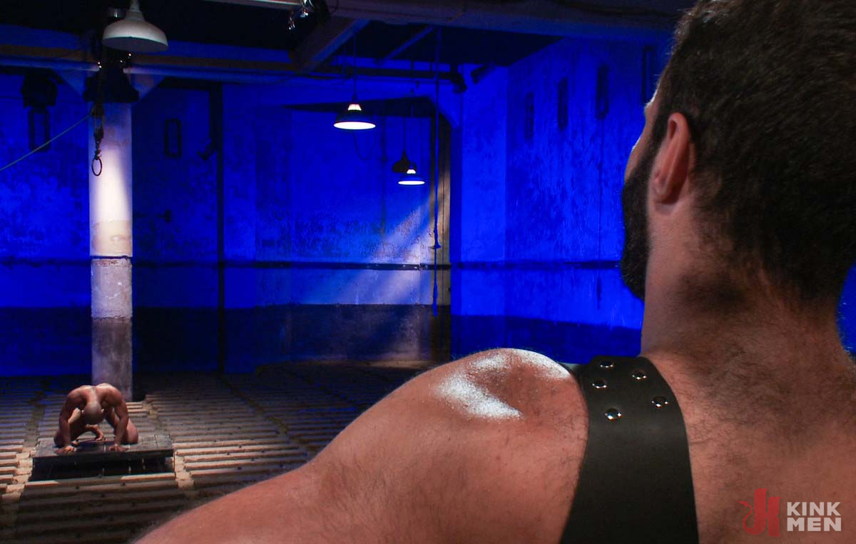 Photo number 12 from Wilfried Knight - Leo Forte's Dream Comes True shot for KinkMen Classics on Kink.com. Featuring Wilfried Knight and Leo Forte in hardcore BDSM & Fetish porn.