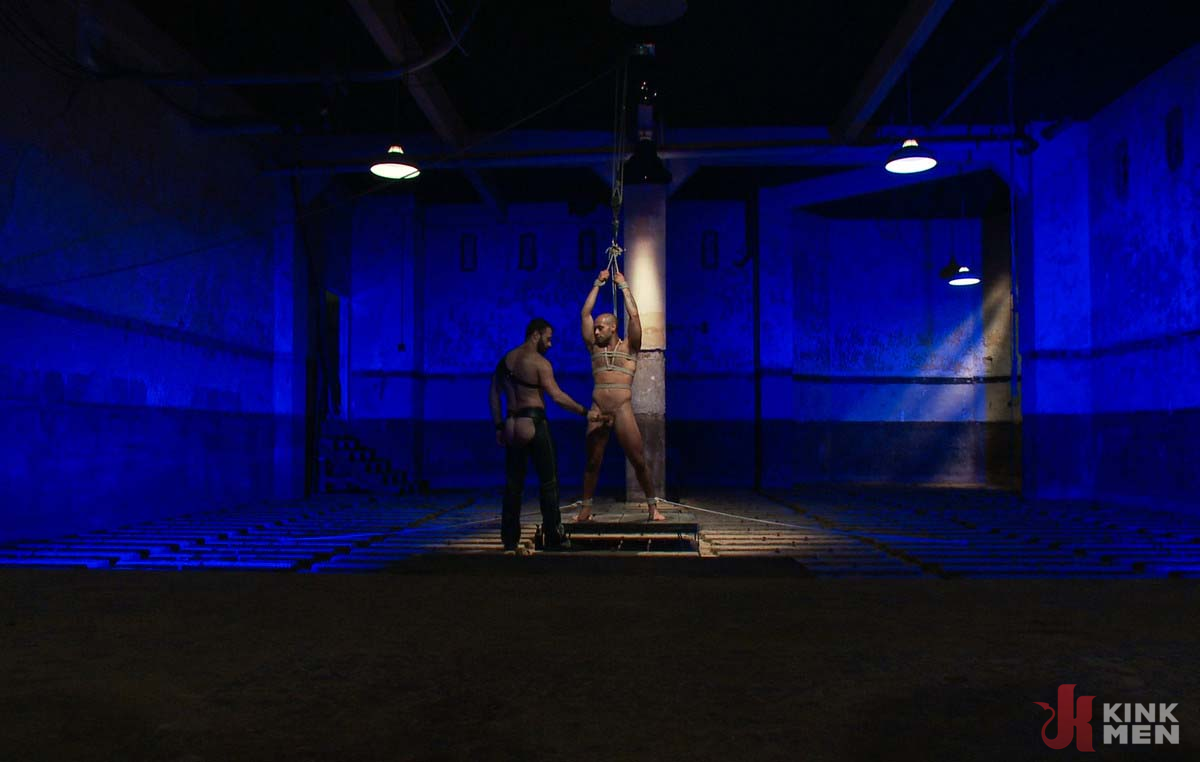 Photo number 71 from Wilfried Knight - Leo Forte's Dream Comes True shot for KinkMen Classics on Kink.com. Featuring Wilfried Knight and Leo Forte in hardcore BDSM & Fetish porn.