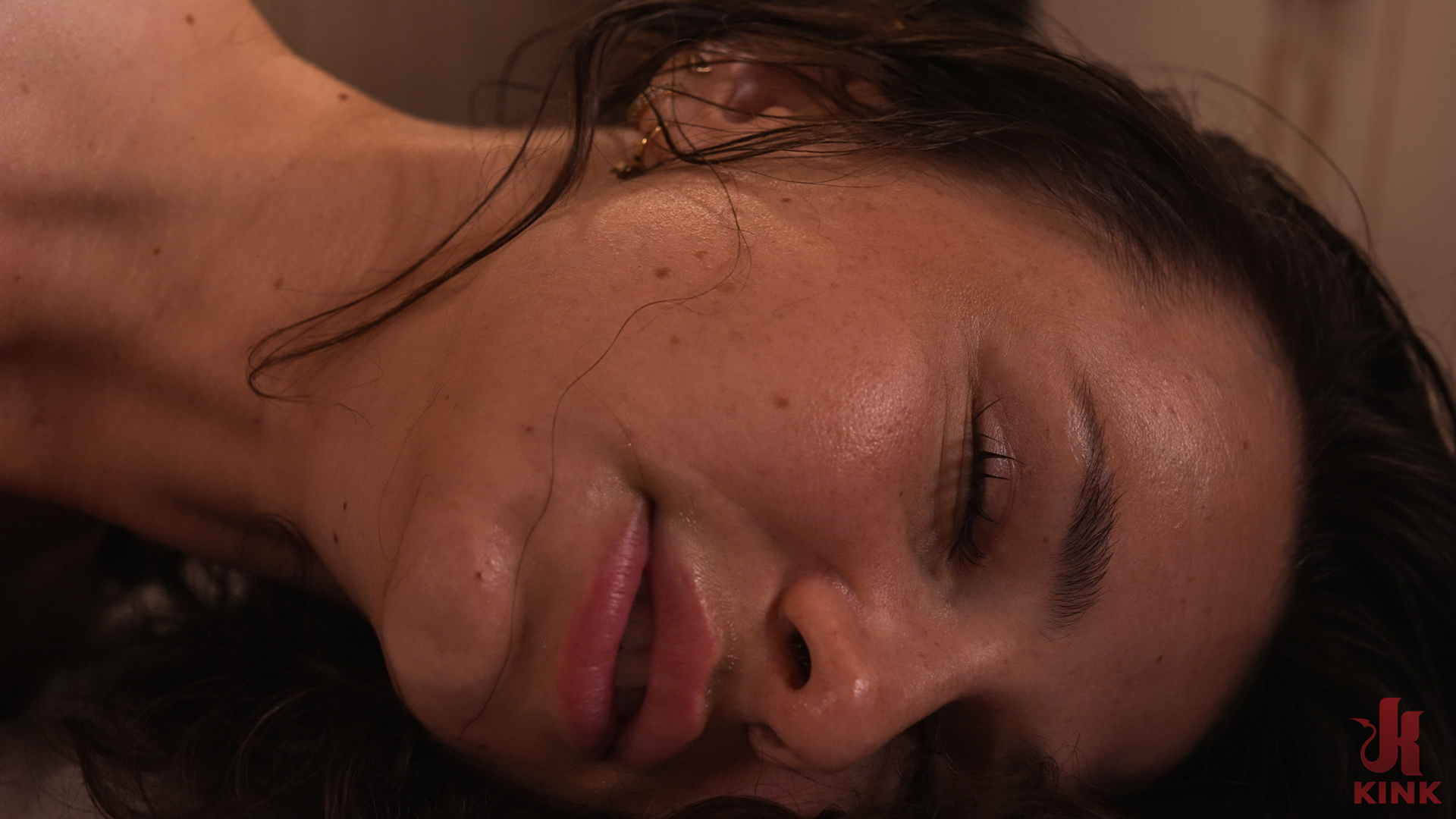 Photo number 28 from Unchained Anal: Intense Scenes with Tommy & Liz shot for Sex And Submission on Kink.com. Featuring Liz Jordan and Tommy Pistol in hardcore BDSM & Fetish porn.