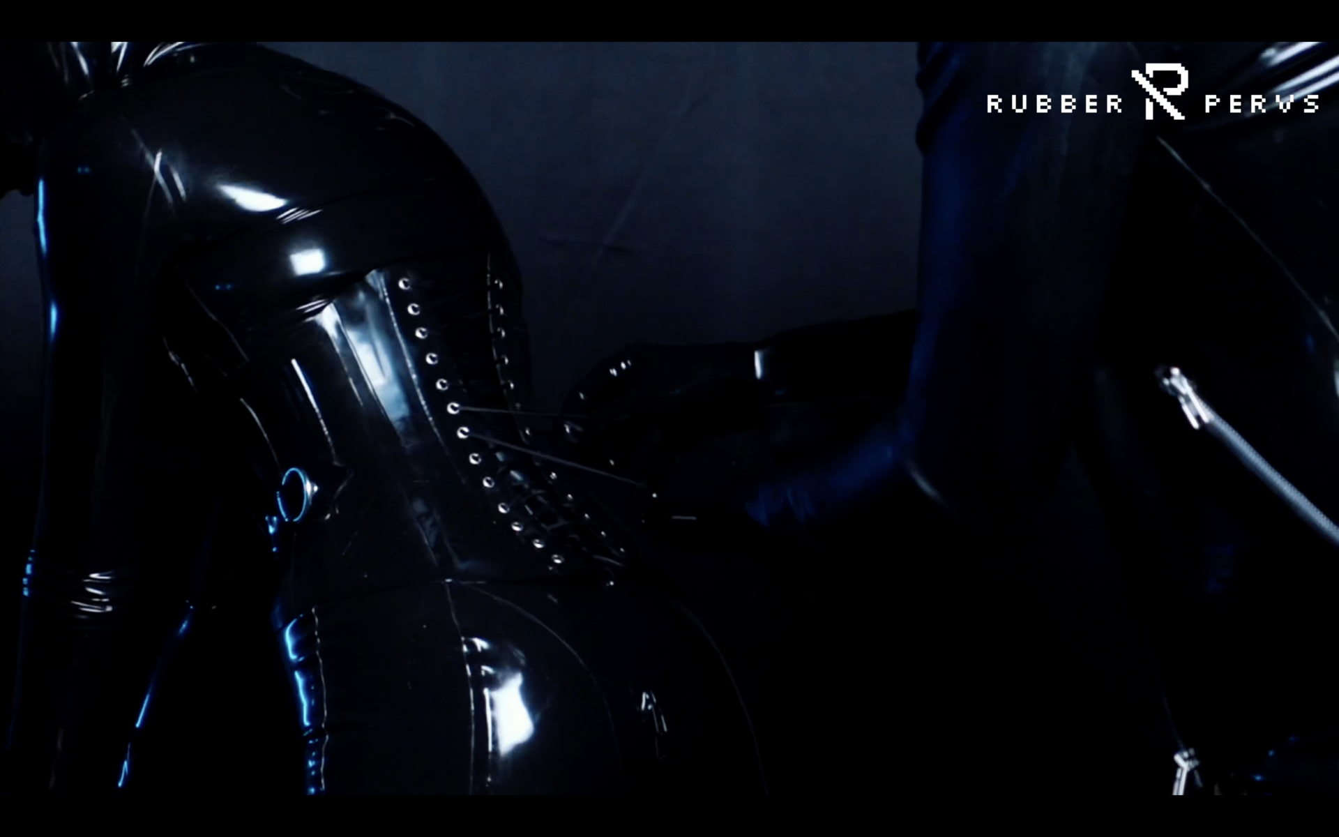 Photo number 3 from Let the Latex shine shot for Rubber Pervs on Kink.com. Featuring Rubber and Perv in hardcore BDSM & Fetish porn.