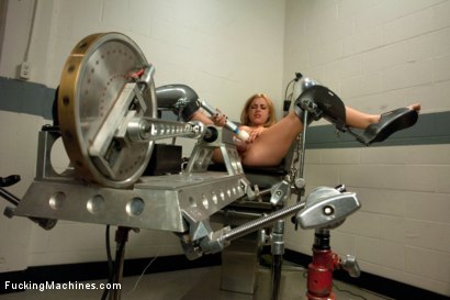 Photo number 7 from Machine Maniac: Lexi Belle and her Bottomless Pussy shot for Fucking Machines on Kink.com. Featuring Lexi Belle in hardcore BDSM & Fetish porn.