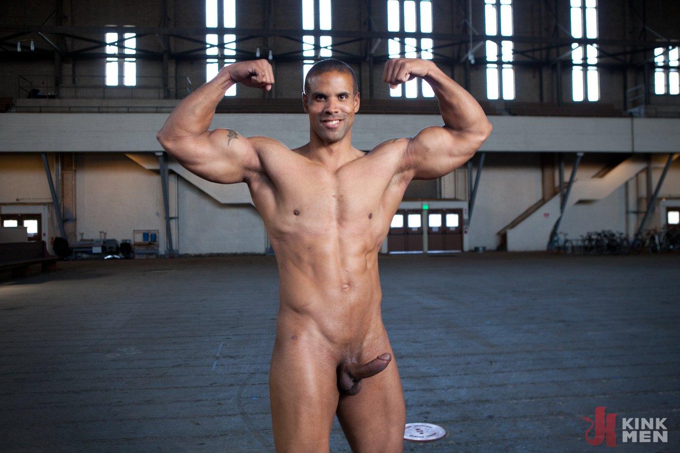 Photo number 14 from Robert Axel - Straight Muscle God shot for Men On Edge on Kink.com. Featuring Robert Axel in hardcore BDSM & Fetish porn.