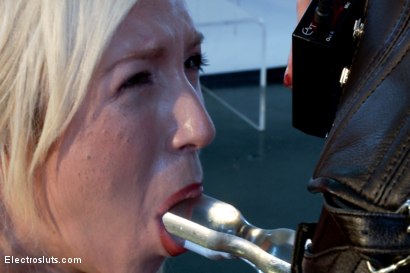 Photo number 13 from Maia's Electrifying Sexuality shot for Electrosluts on Kink.com. Featuring Aiden Starr and Maia Davis in hardcore BDSM & Fetish porn.