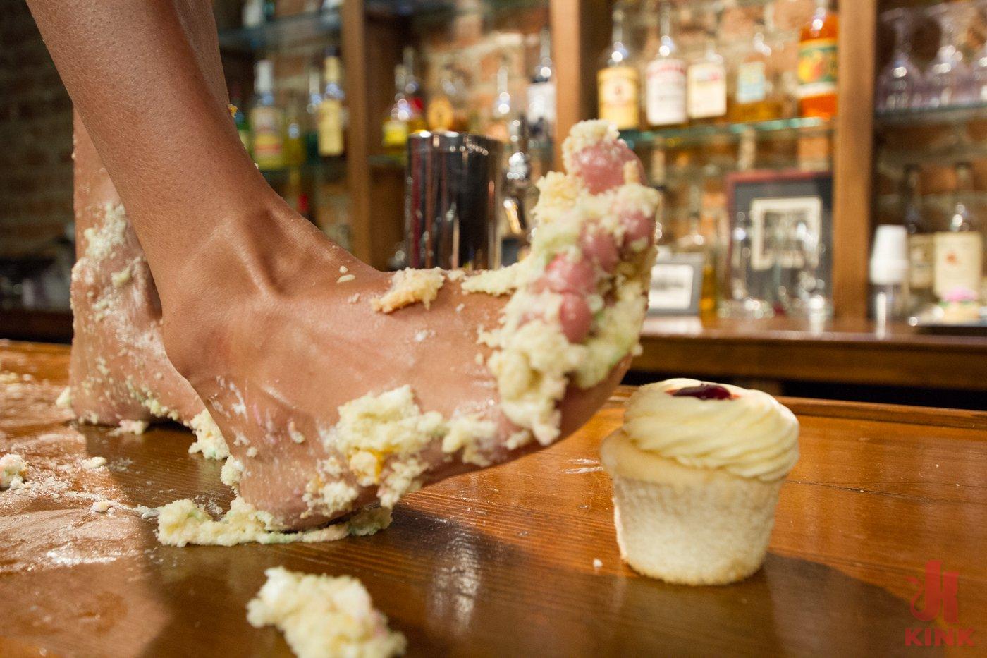 Photo number 2 from Pieds Du Jour shot for Foot Worship on Kink.com. Featuring Anissa Kate and Anthony Rosano in hardcore BDSM & Fetish porn.