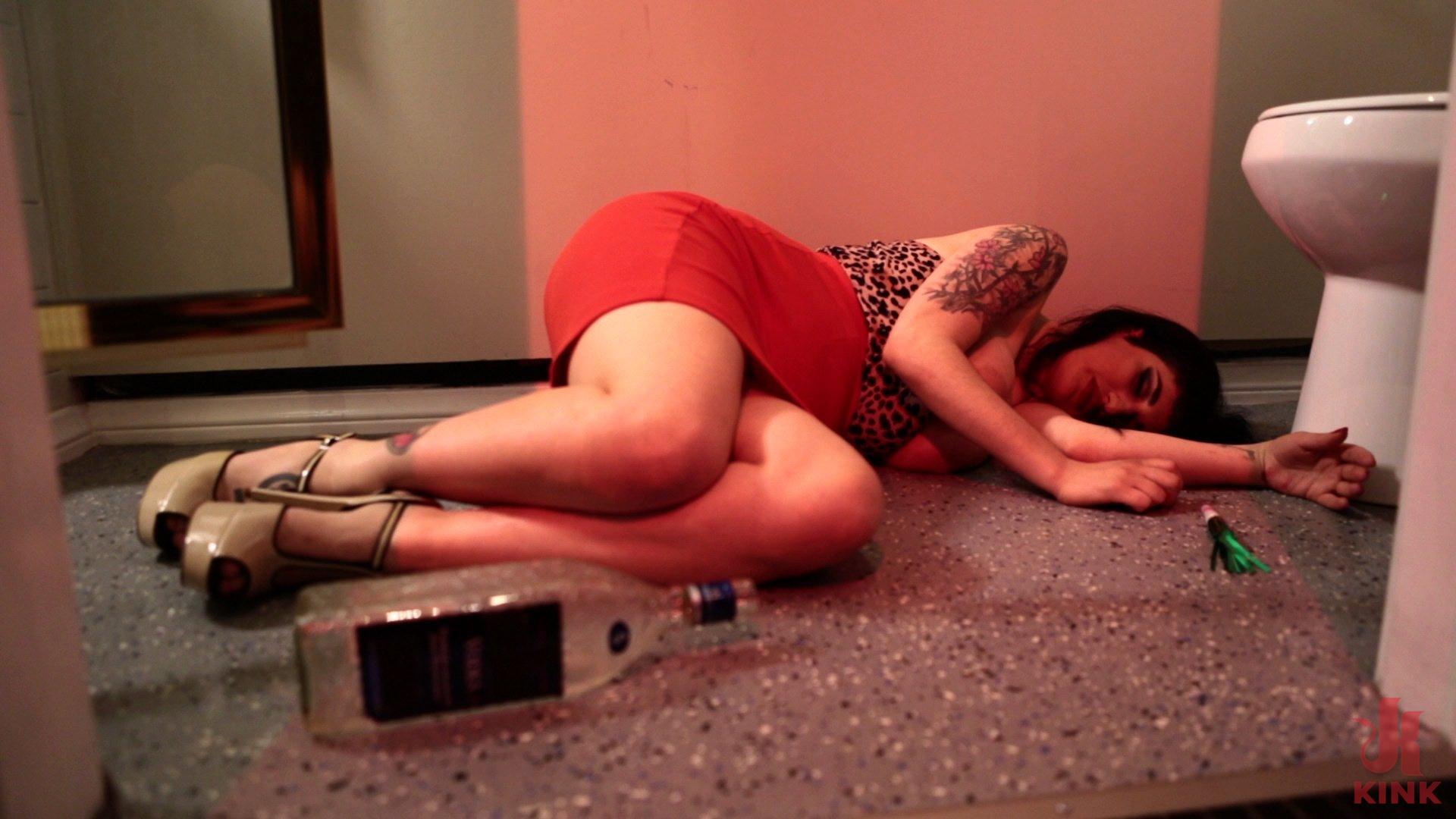 Photo number 2 from 5150 - Goth babe with huge natural tits and suicidal tendencies shot for Hardcore Gangbang on Kink.com. Featuring Arabelle Raphael, Mr. Pete, Ramon Nomar, John Strong, Jordan Ash and Xander Corvus in hardcore BDSM & Fetish porn.