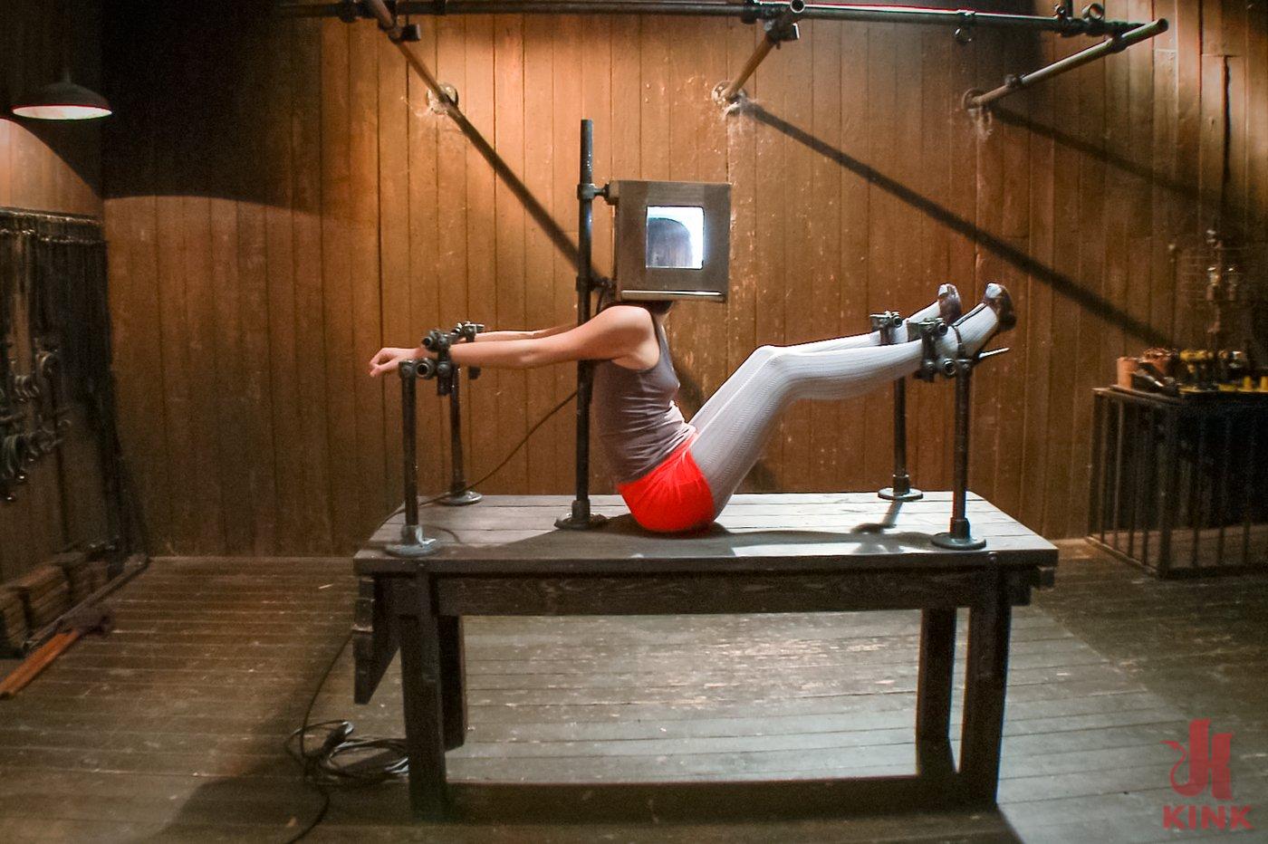 Photo number 3 from Pain slut surrenders to public ass-pounding shot for Public Disgrace on Kink.com. Featuring Bill Bailey and Cassandra Nix in hardcore BDSM & Fetish porn.