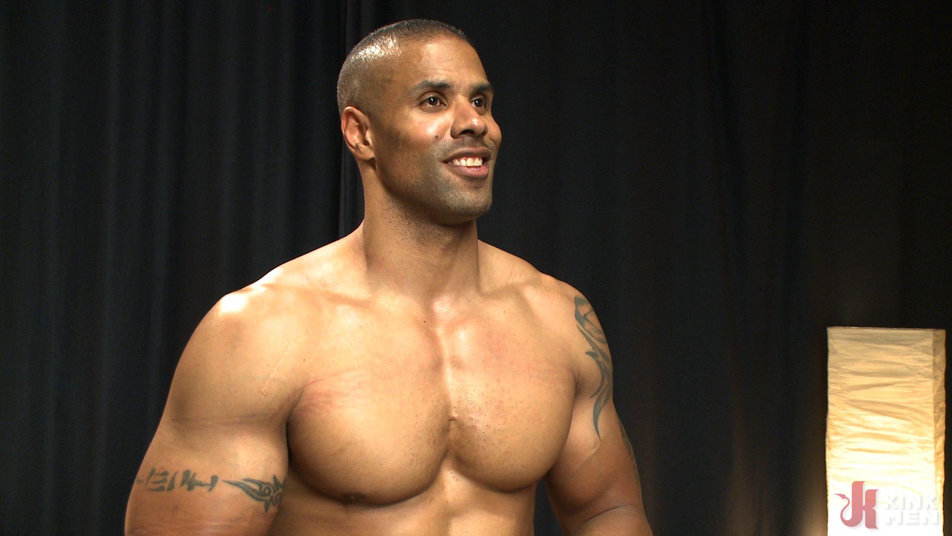 Photo number 14 from Muscle hunk gets a four hand massage with happy and unhappy endings shot for Men On Edge on Kink.com. Featuring Robert Axel in hardcore BDSM & Fetish porn.