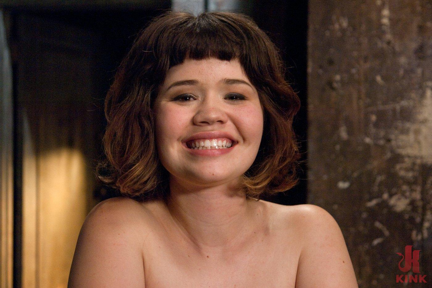 Photo number 17 from The Pain and the Pleasure shot for Sex And Submission on Kink.com. Featuring Bill Bailey and Yhivi in hardcore BDSM & Fetish porn.