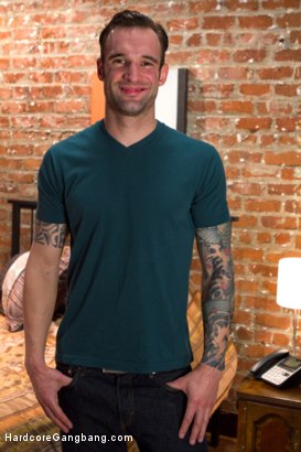 Photo number 5 from Horror Whore's gangbang dream comes true!! shot for Hardcore Gangbang on Kink.com. Featuring Vyxen Steel, Owen Gray, Tommy Pistol, John Strong, Gage Sin and Alex Legend in hardcore BDSM & Fetish porn.