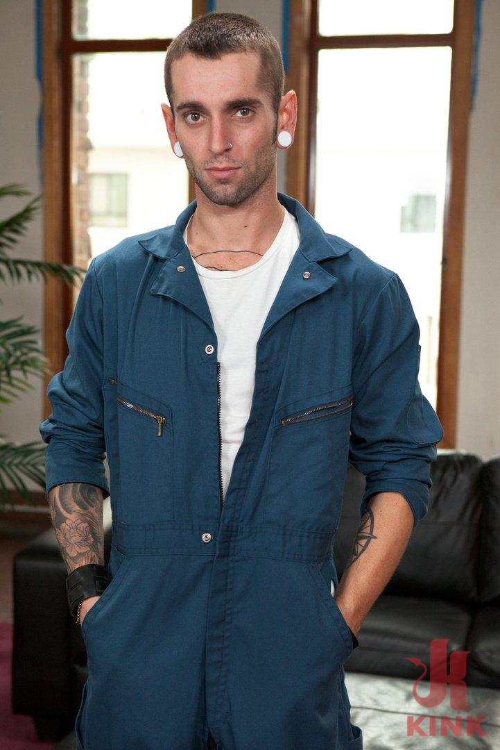 Photo number 4 from Emma's Dream Job Interview turns into her Biggest Fantasy! shot for Hardcore Gangbang on Kink.com. Featuring Emma Haize, Karlo Karrera, John Strong, Mickey Mod, Gage Sin and Jay Smooth in hardcore BDSM & Fetish porn.