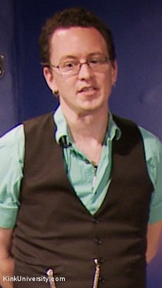 Terralthra BDSM - Brunet