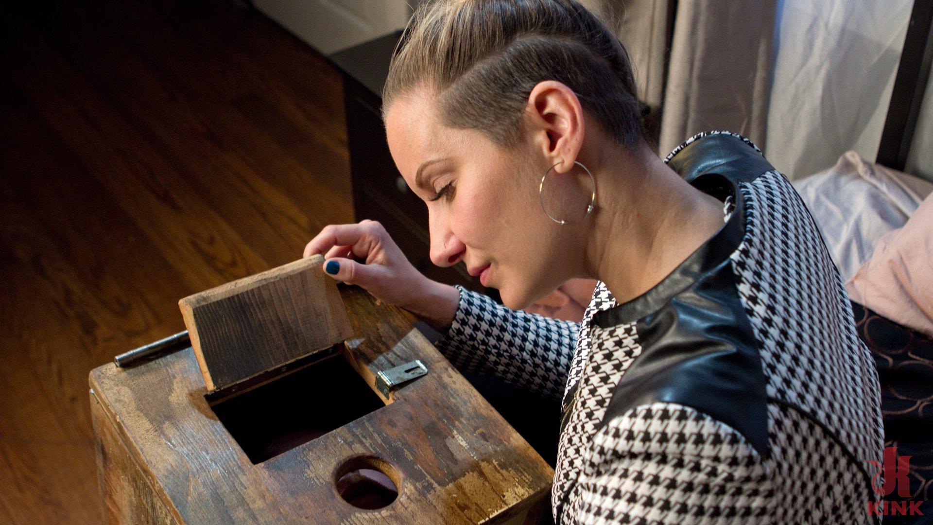 Photo number 23 from The Spoiled Stepford Husband shot for Divine Bitches on Kink.com. Featuring Mike Panic and Mona Wales in hardcore BDSM & Fetish porn.