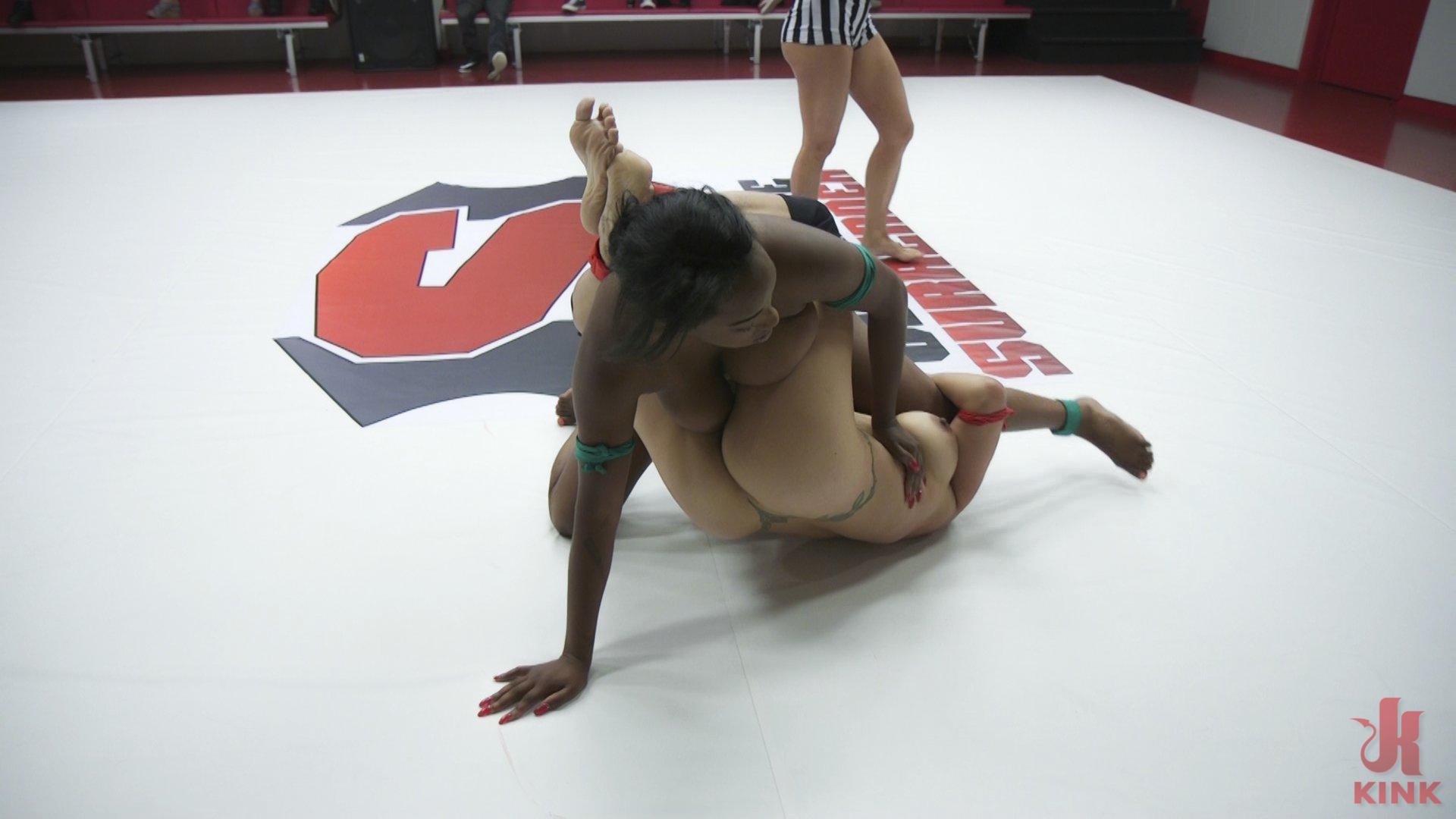 Photo number 13 from Kajira Bound asks Izamar for Help  to get the Bullys who fucked her shot for Ultimate Surrender on Kink.com. Featuring Penny Barber, Kajira Bound, Izamar Gutierrez and Lisa Tiffian in hardcore BDSM & Fetish porn.