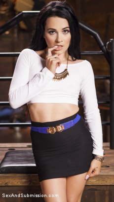 Dallas Black BDSM - Brunette