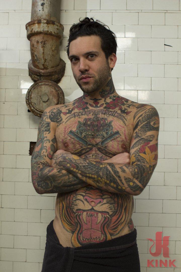 Photo number 3 from Grab My Pussy! shot for Hardcore Gangbang on Kink.com. Featuring Aspen Ora, Owen Gray, Small Hands, Gage Sin, Astral Dust and Mark Wood in hardcore BDSM & Fetish porn.