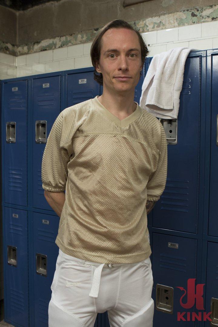 Photo number 5 from Grab My Pussy! shot for Hardcore Gangbang on Kink.com. Featuring Aspen Ora, Owen Gray, Small Hands, Gage Sin, Astral Dust and Mark Wood in hardcore BDSM & Fetish porn.