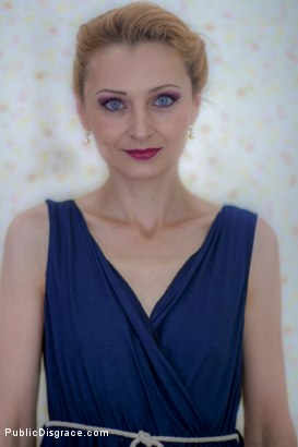 Luca Bella BDSM - Brunette