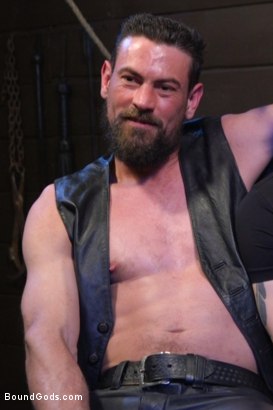 Max Ferro BDSM - Beard