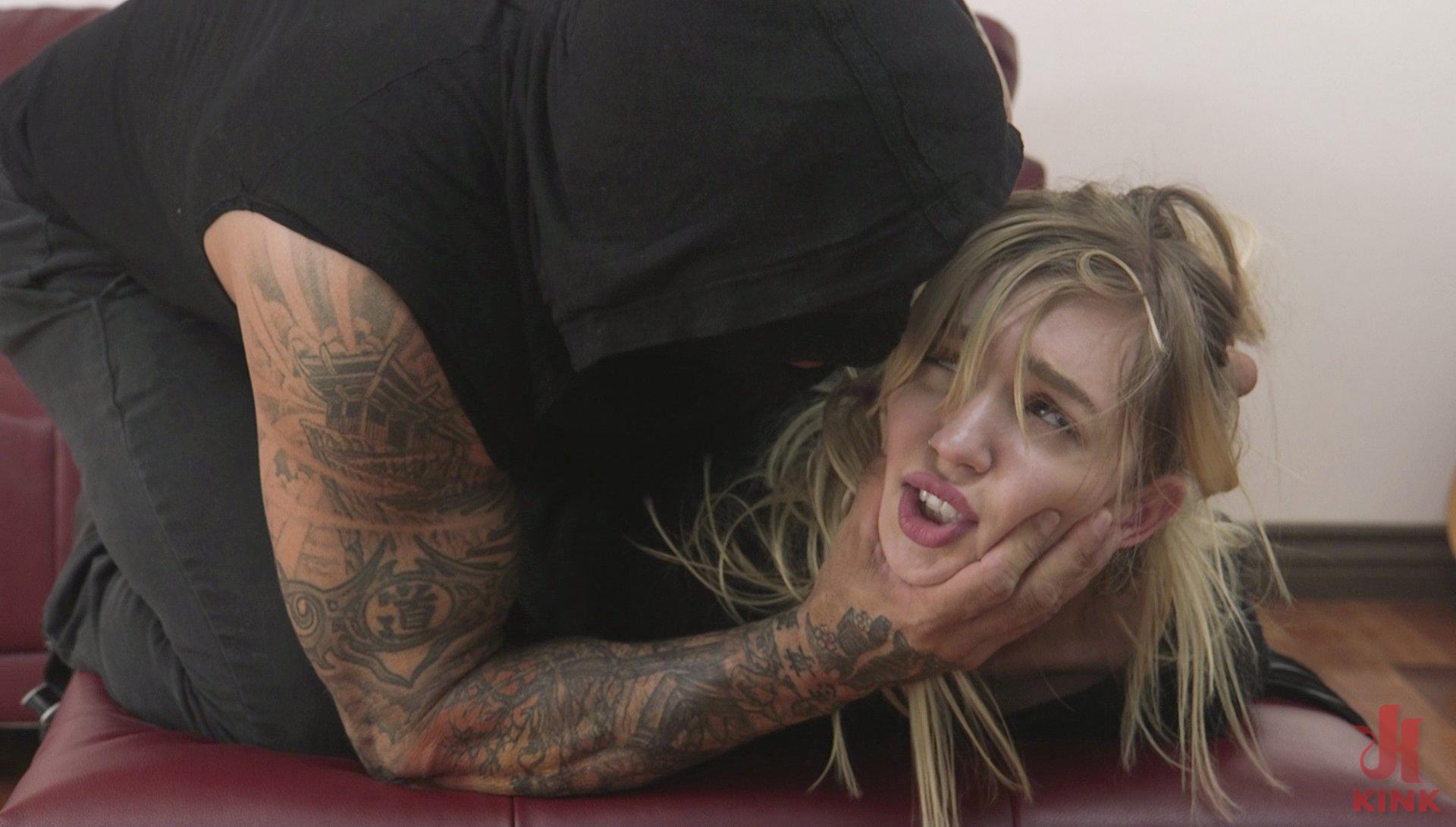 Photo number 6 from Intruder: Kinky Couple Role-Play a Burglar Break-in Scenario shot for Sex And Submission on Kink.com. Featuring Derrick Pierce and Mackenzie Moss in hardcore BDSM & Fetish porn.