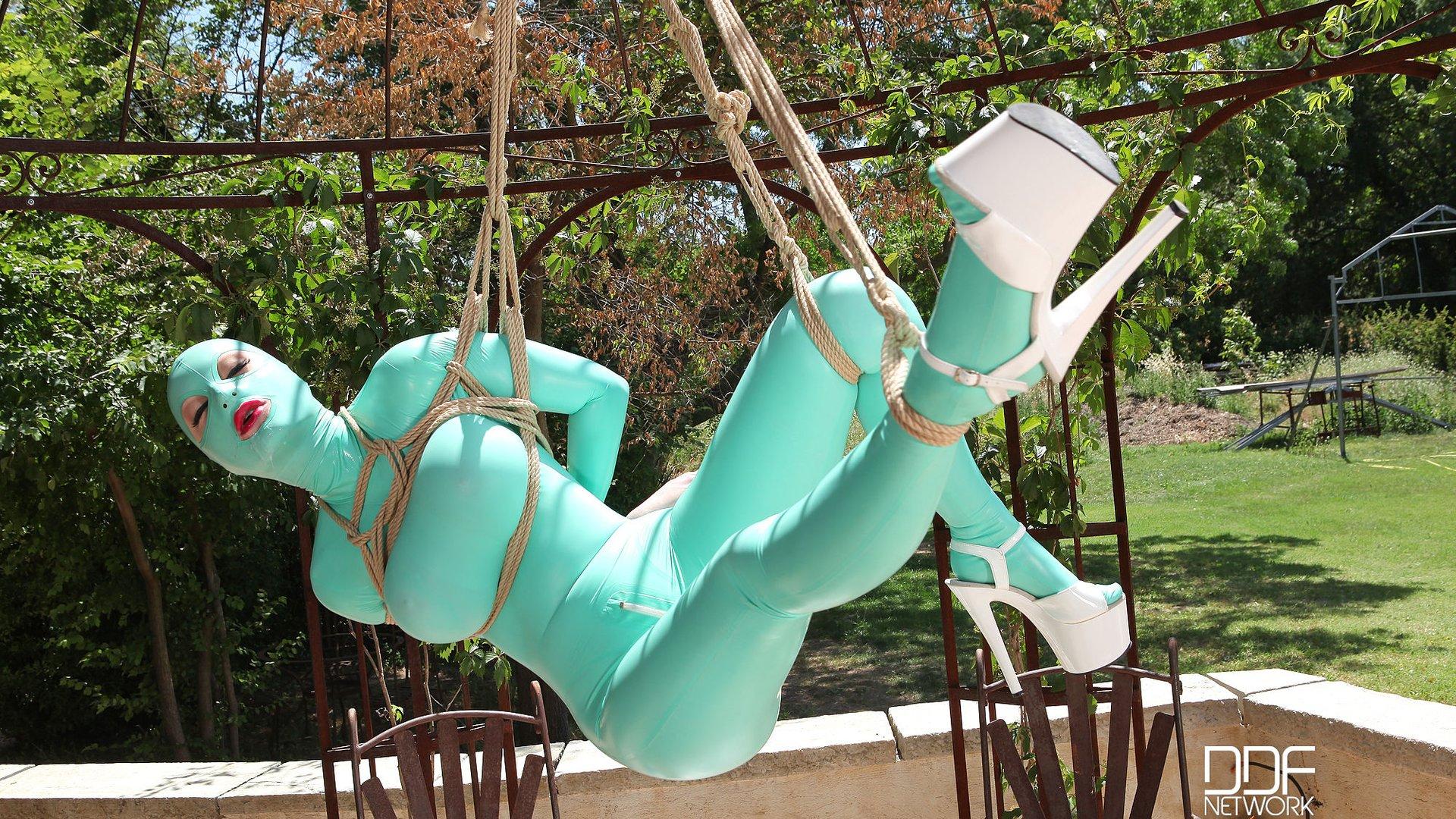 Photo number 21 from Suspended Penetration shot for DDF Network on Kink.com. Featuring Kristien and Latex Lucy in hardcore BDSM & Fetish porn.