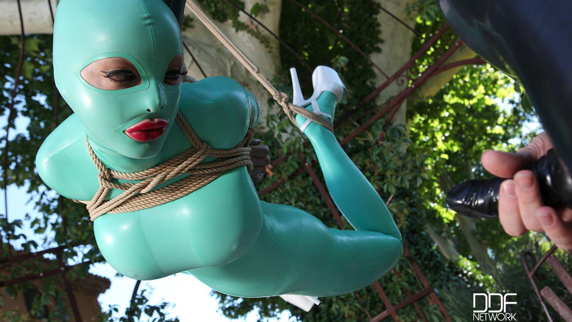 Photo number 6 from Suspended Penetration shot for DDF Network on Kink.com. Featuring Kristien and Latex Lucy in hardcore BDSM & Fetish porn.