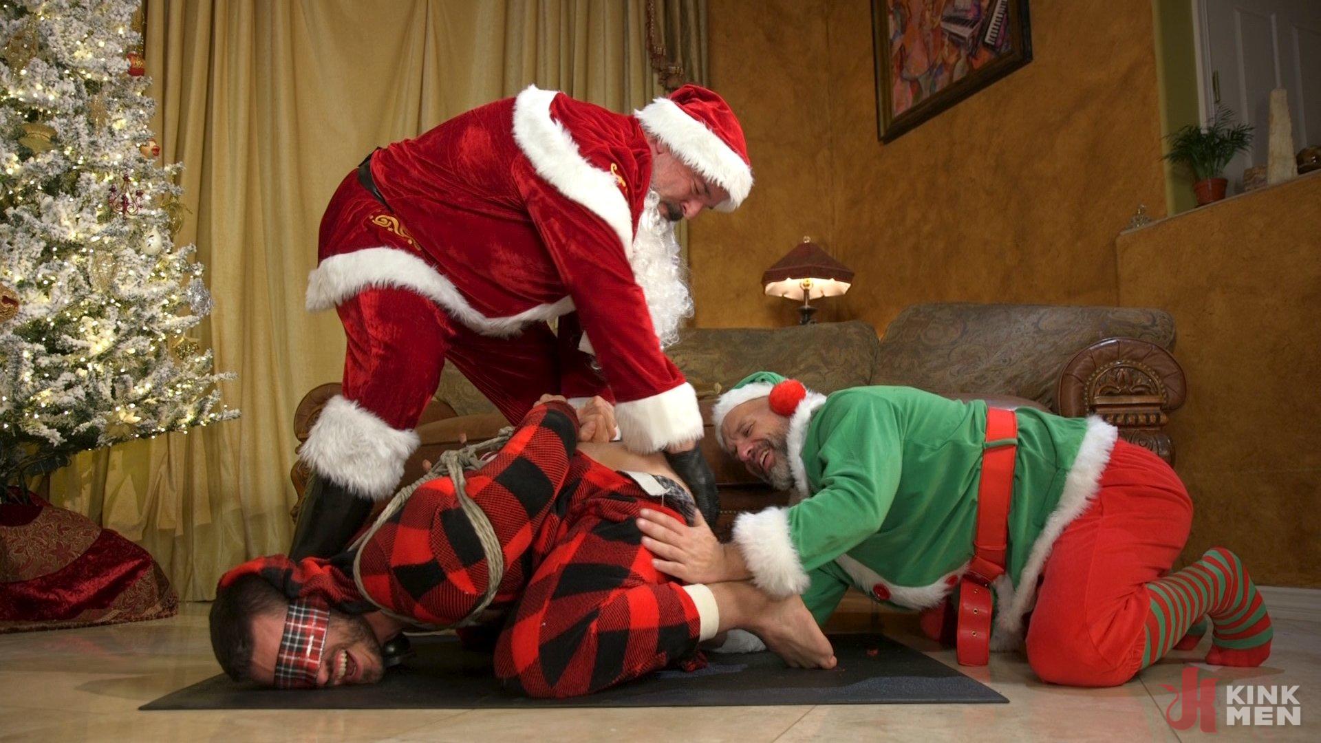 Photo number 6 from Homo Alone, Part One: Vander Pulaski Taken Down in Home Invasion shot for Bound Gods on Kink.com. Featuring Dirk Caber, Jack Dyer and Vander Pulaski in hardcore BDSM & Fetish porn.