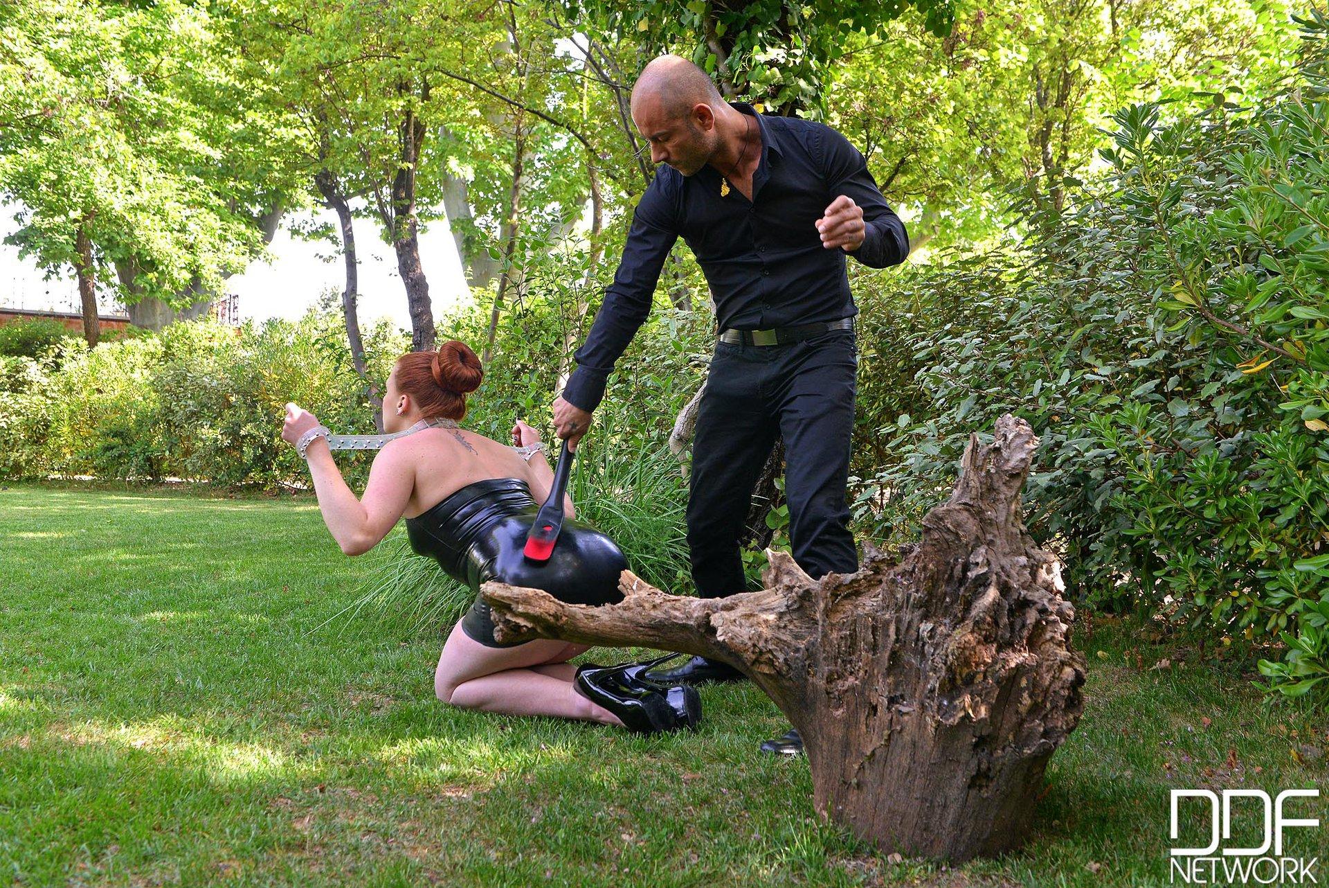 Photo number 11 from Yoked for his Use shot for DDF Network on Kink.com. Featuring Mike Angelo and Isabel Dean in hardcore BDSM & Fetish porn.