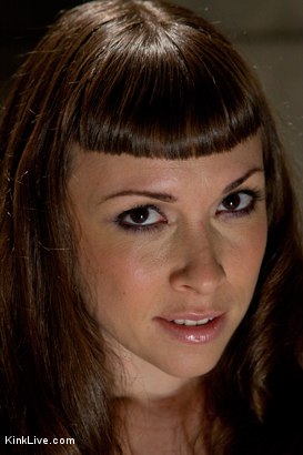 Seda BDSM - Brunette