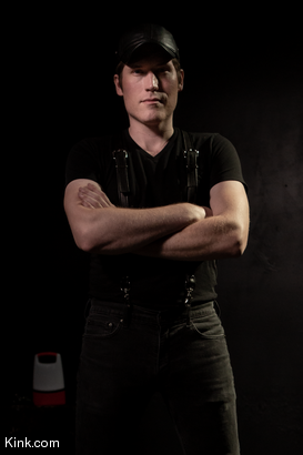 Lucas Ayres BDSM - Brunet