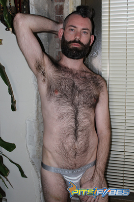 Buster Rhodes BDSM - Beard
